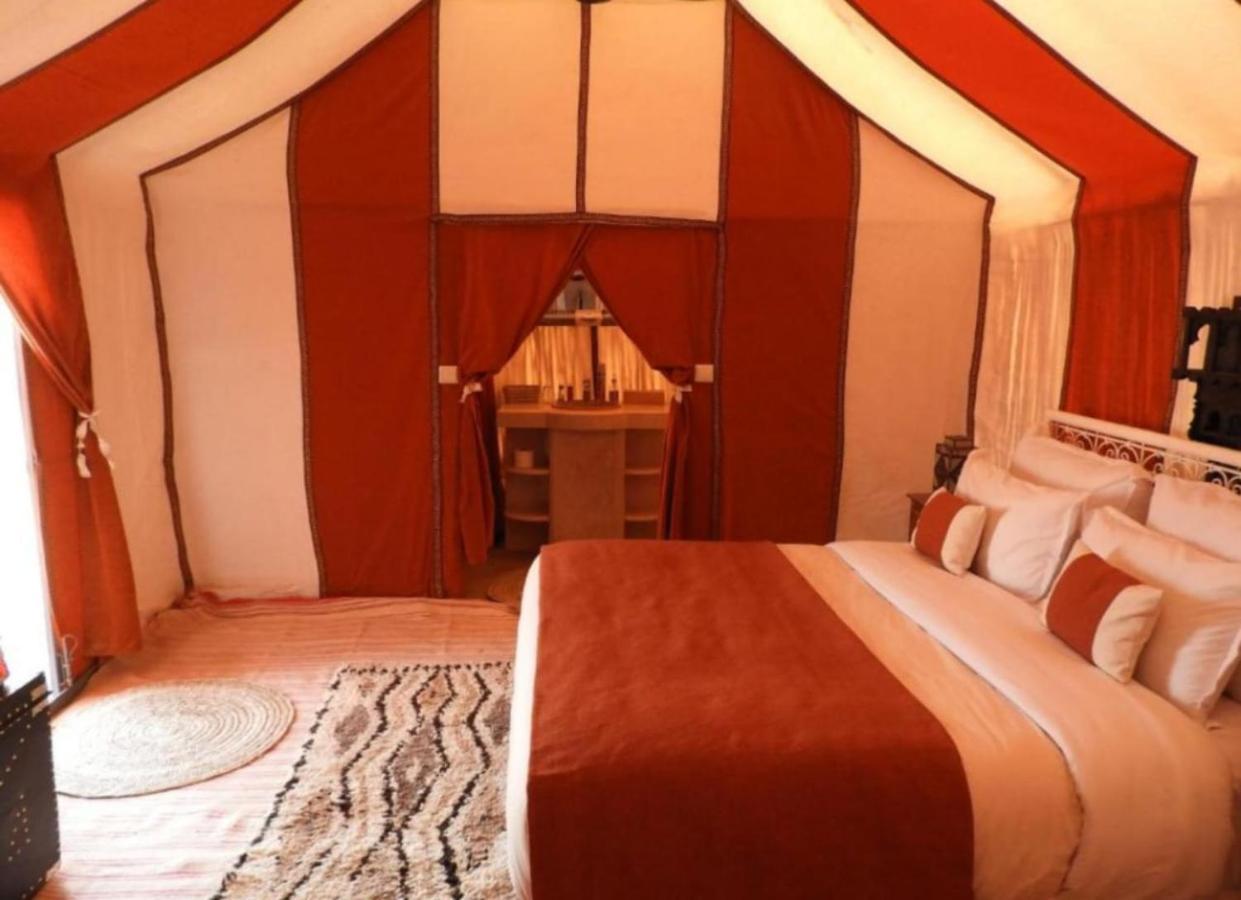 Desert Paradise Luxury Camp 메르주가 외부 사진